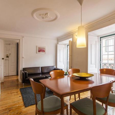 C2 Bairro Alto 18Th Century Beautiful Apartment Lissabon Buitenkant foto