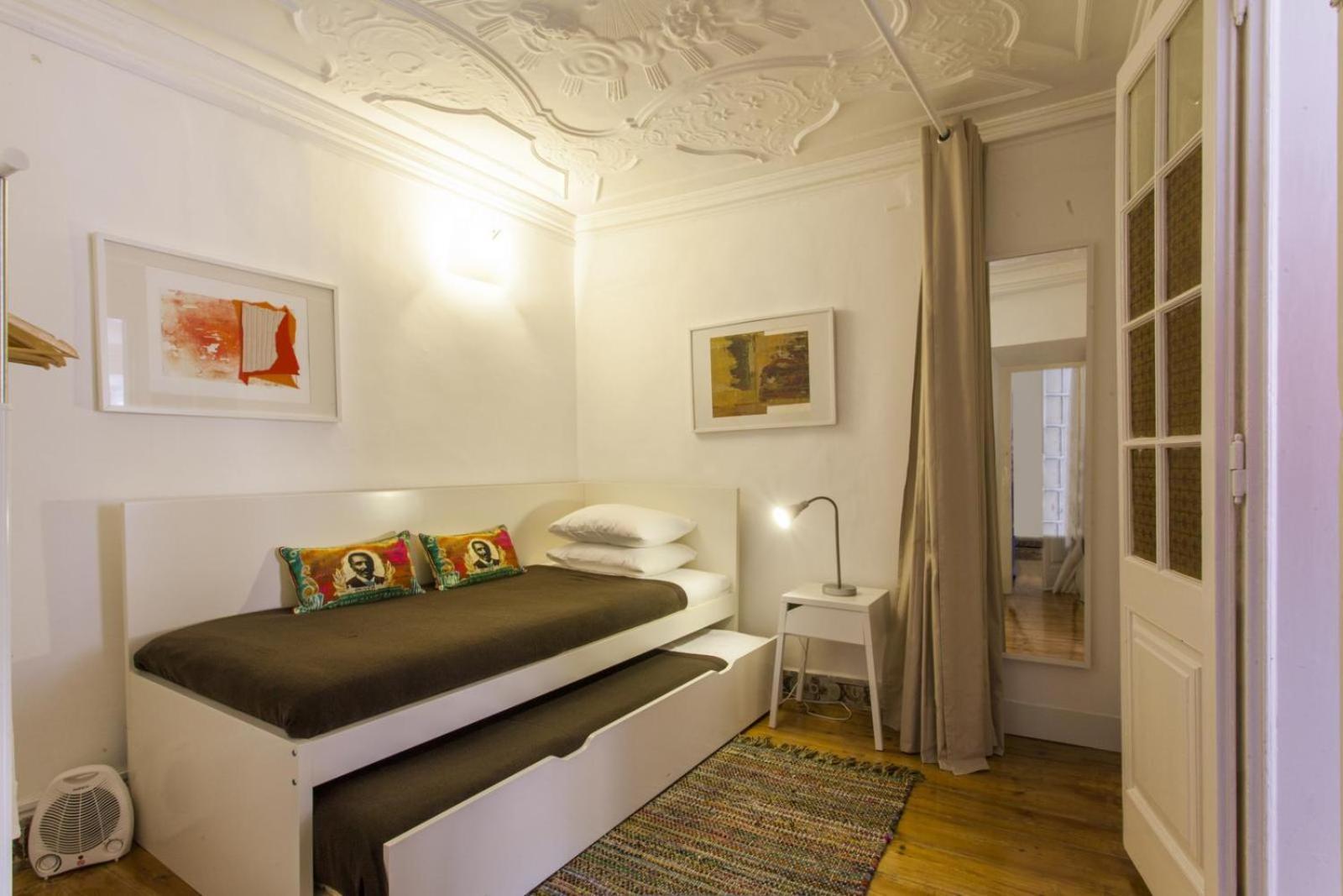 C2 Bairro Alto 18Th Century Beautiful Apartment Lissabon Buitenkant foto